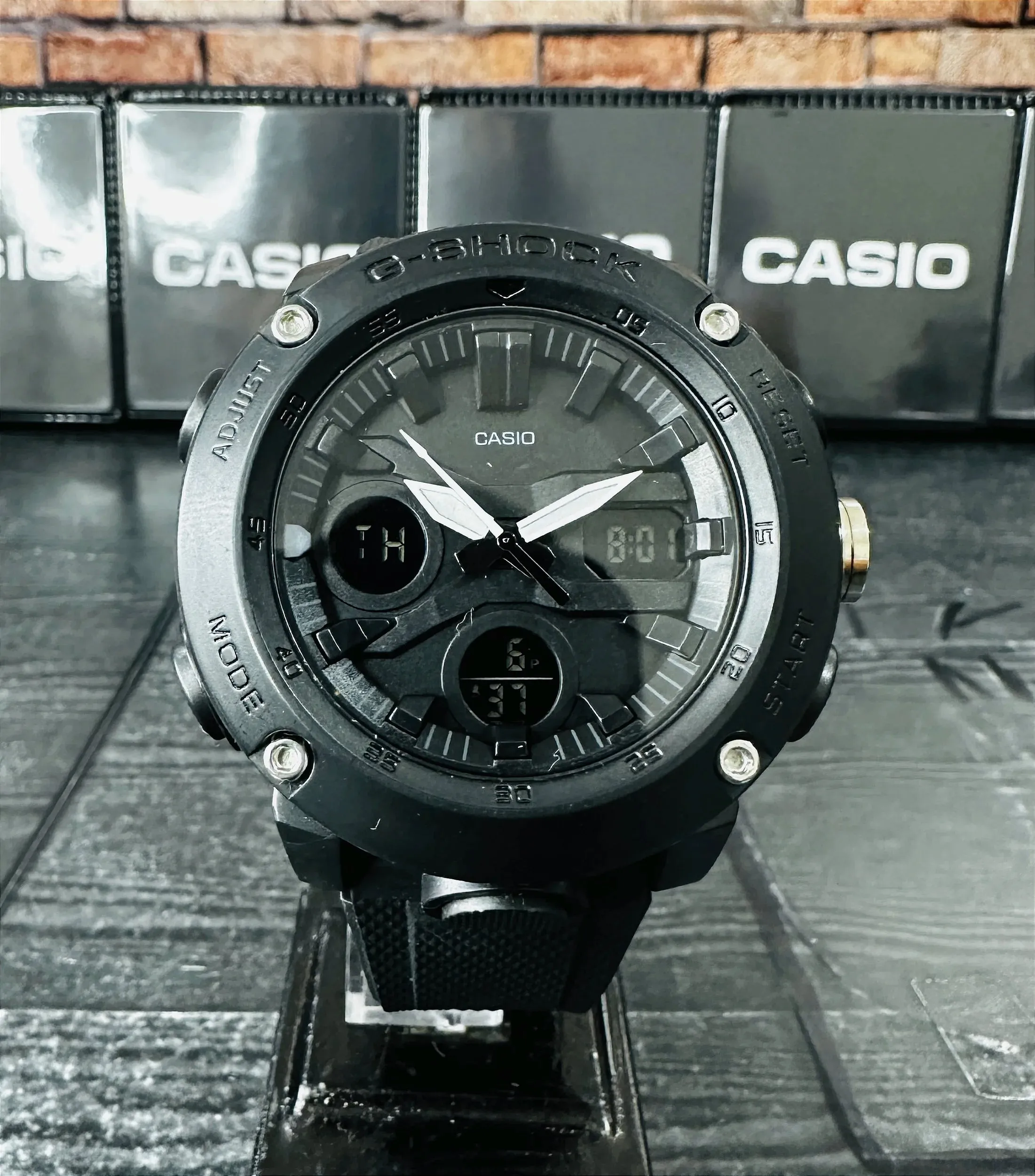 Relógio Casio G-SHOCK GA-2000-1A2