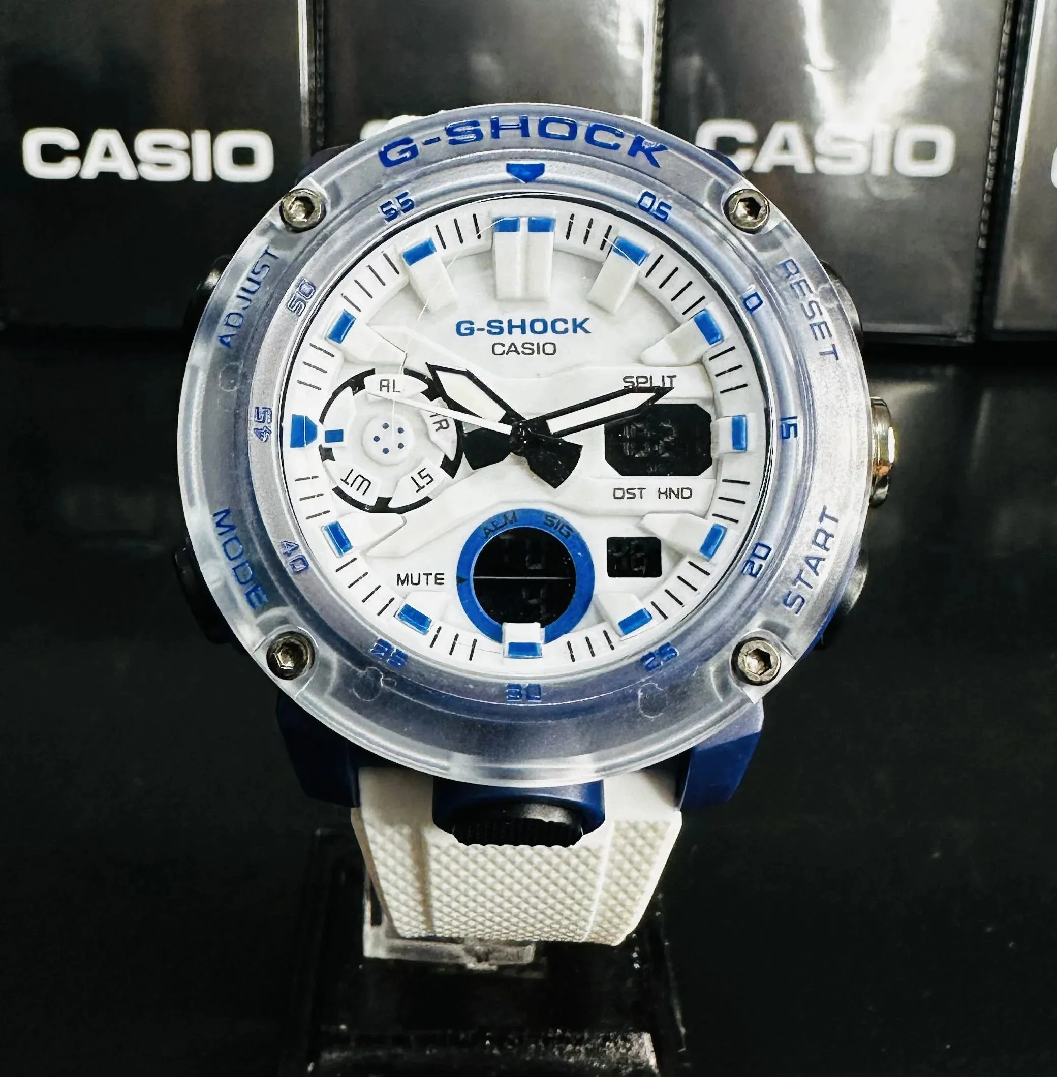 Relógio Casio G-SHOCK GA-2000-1A2