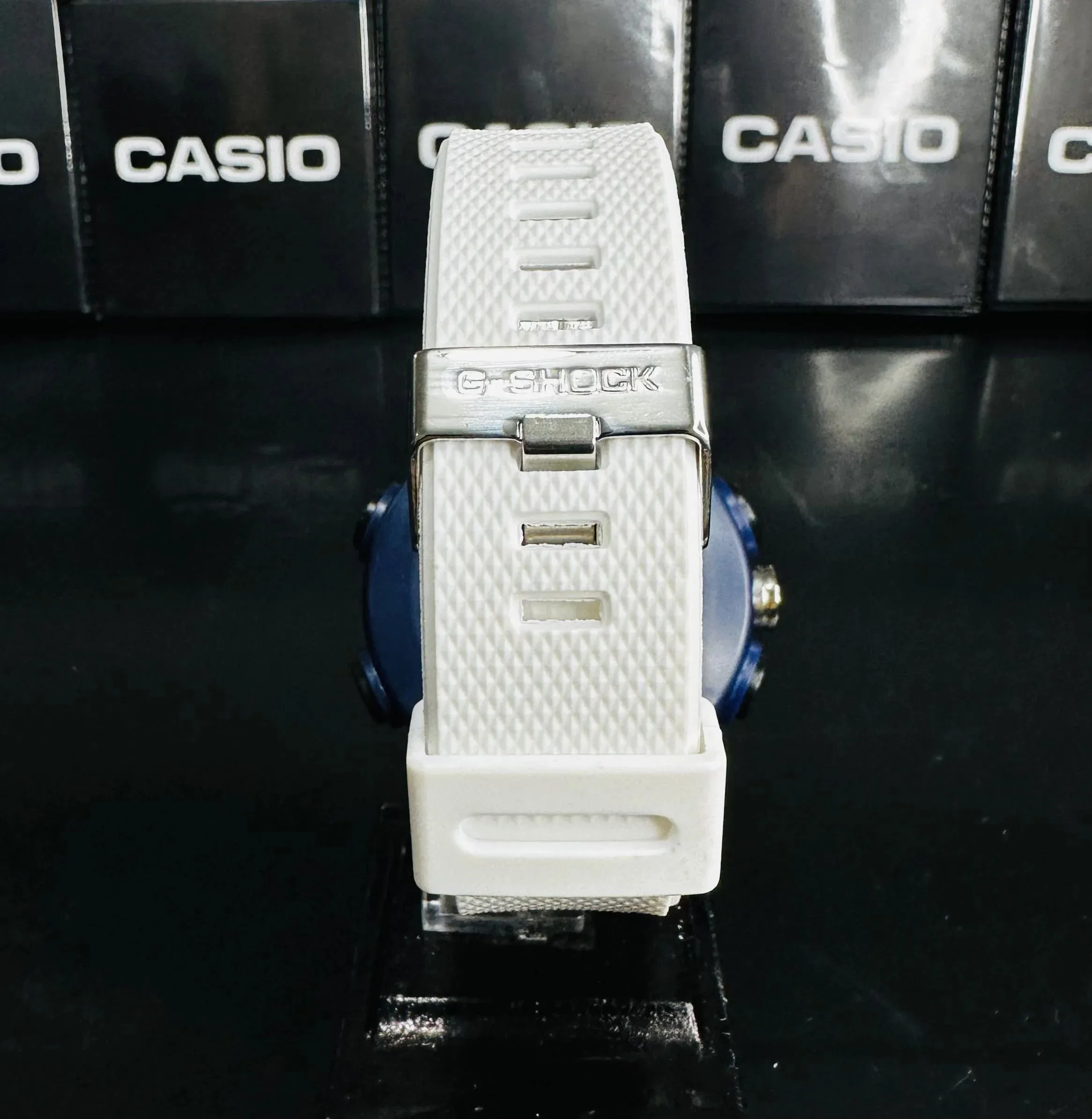 Relógio Casio G-SHOCK GA-2000-1A2